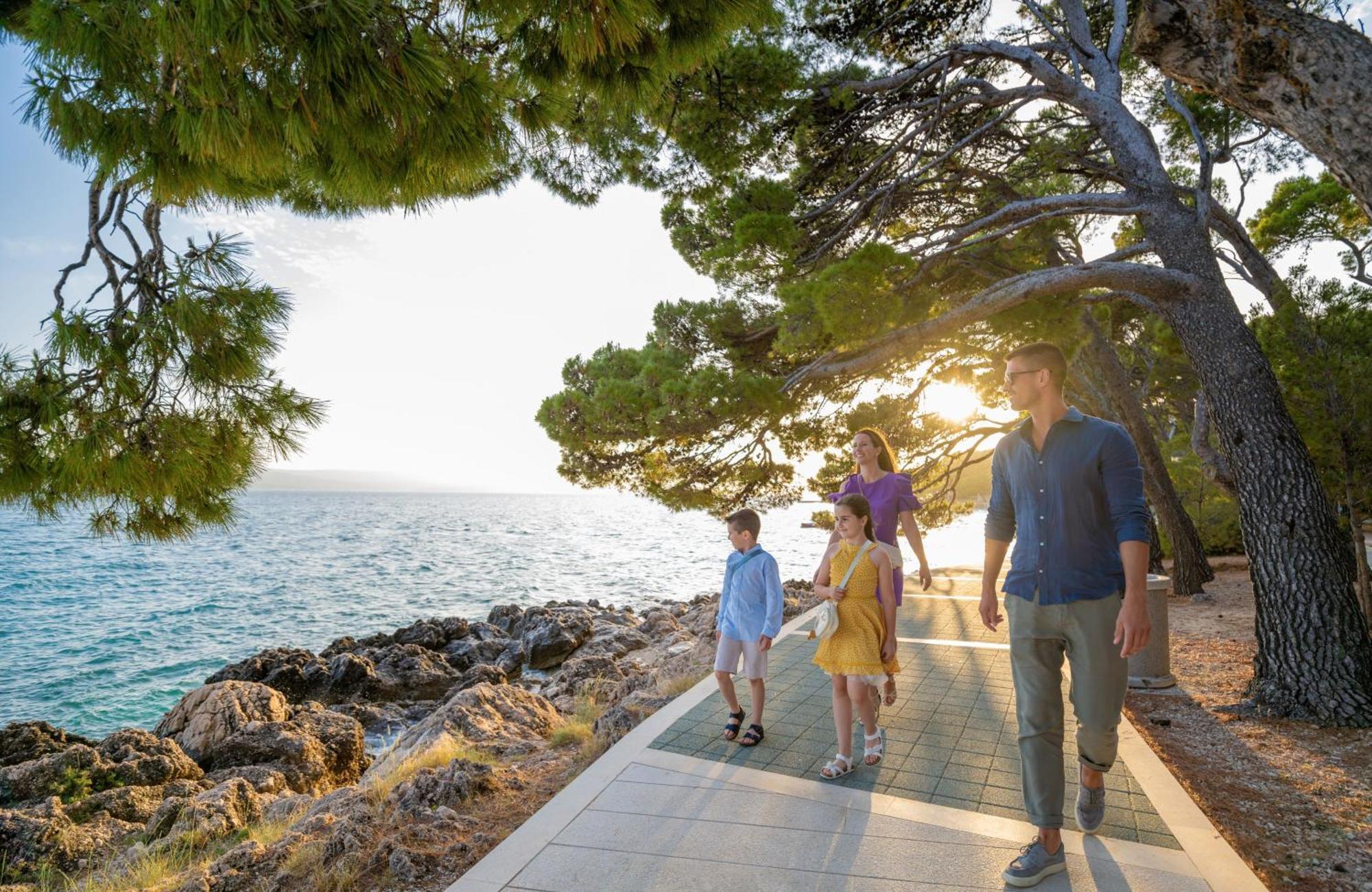 Bluesun Hotel Marina Brela Εξωτερικό φωτογραφία